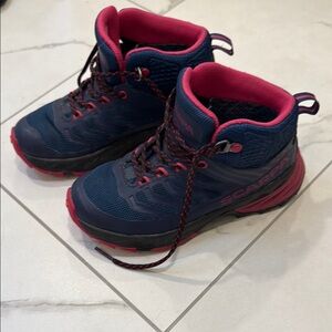 Scarpa Kids Hiking Boots - Blue and Pink